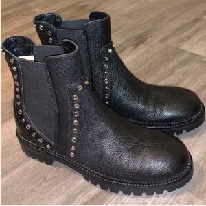 Authentic Jimmy achoo Burrow Studded Textured leather Chelsea Boots
